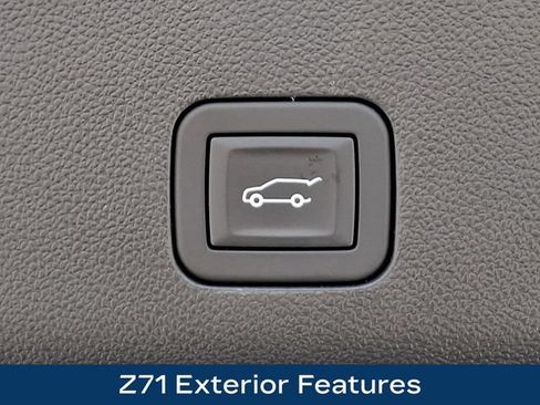 Used 2026 Chevrolet Tahoe Z71 AWD/4WD image 32