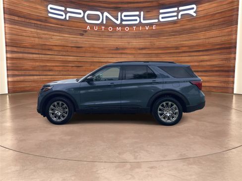 New 2026 Ford Explorer Active w/ Active Comfort Package AWD/4WD image 2