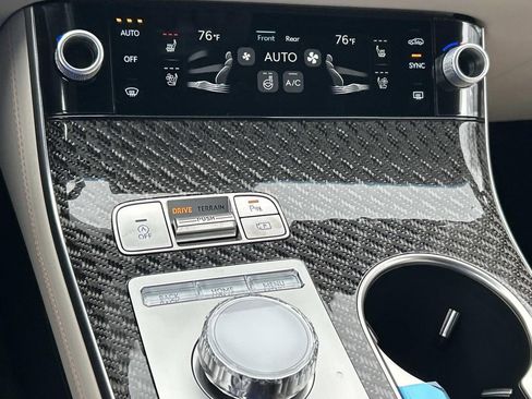 New 2026 Genesis GV70 3.5T Sport Prestige AWD/4WD image 34
