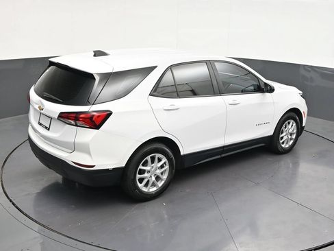 Used 2023 Chevrolet Equinox LS FWD image 25