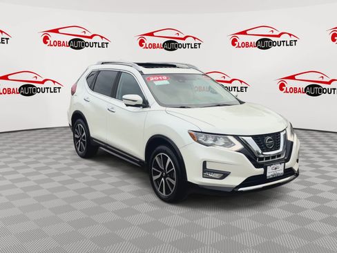 Used 2019 Nissan Rogue SL w/ Premium Package AWD/4WD image 2