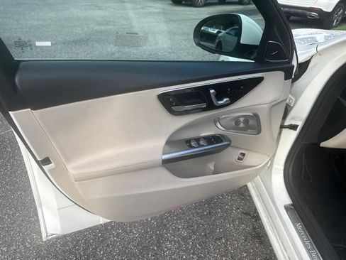 Used 2023 Mercedes-Benz C 300 4MATIC Sedan image 11