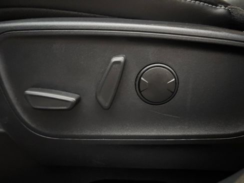 Used 2024 Ford Escape Platinum image 22