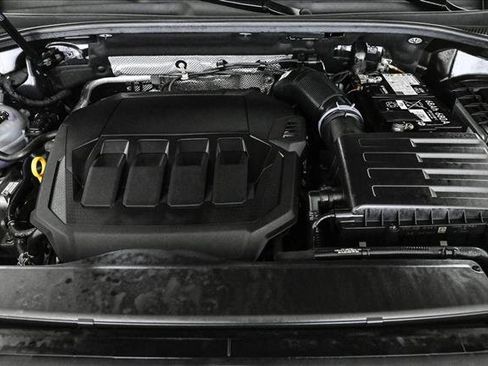 Certified 2025 Audi Q3 2.0T Premium Plus w/ Premium Plus Package image 24