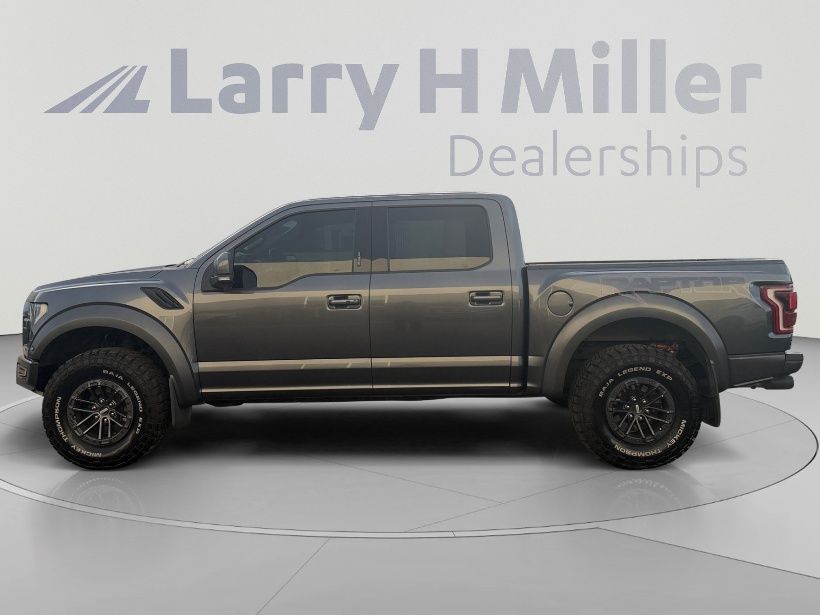 Used 2020 Ford F150 Raptor w/ Equipment Group 802A Luxury AWD/4WD image 2