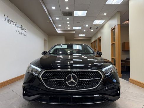Certified 2025 Mercedes-Benz E 350 4MATIC Sedan image 2