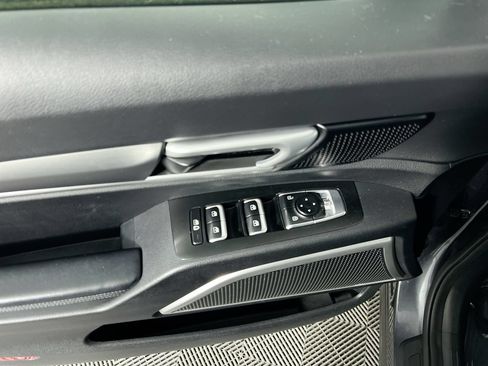 Used 2020 Kia Telluride LX FWD image 10
