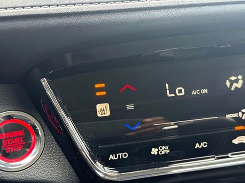 Used 2019 Honda HR-V EX image 12