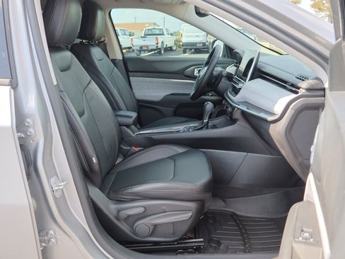 Used 2022 Jeep Compass Latitude image 32