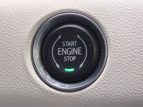 Used 2024 GMC Acadia Denali w/ Super Cruise Package image 28