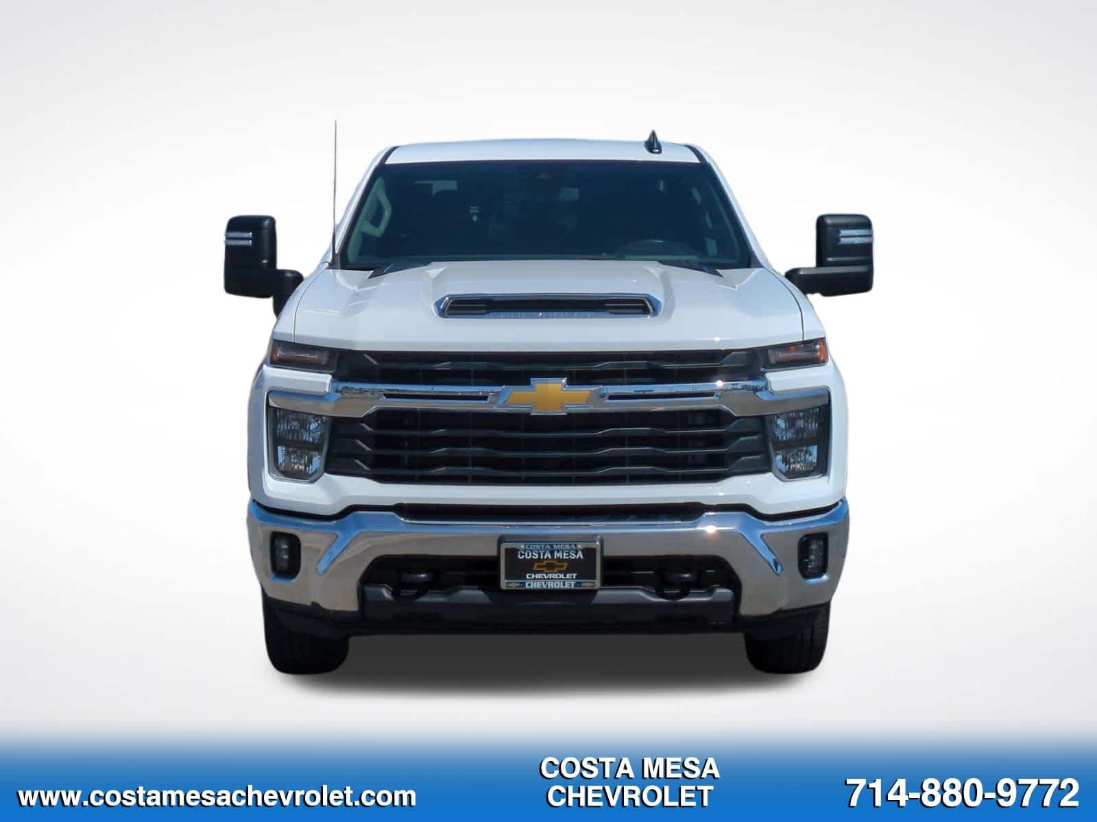 Used 2025 Chevrolet Silverado 2500 LT w/ Convenience Package AWD/4WD image 2