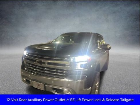 Used 2019 Chevrolet Silverado 1500 LTZ w/ LTZ Plus Package image 16