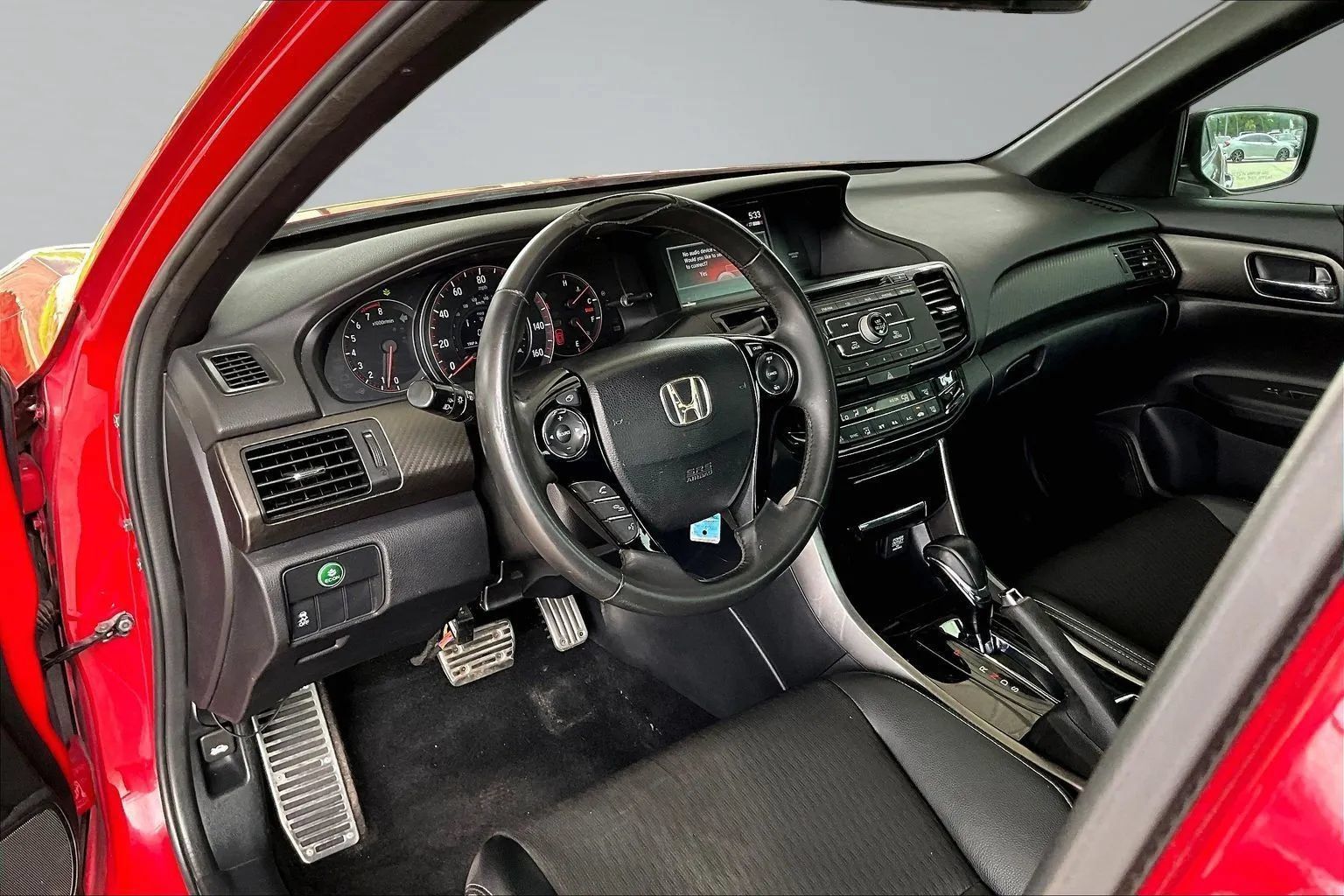 Used 2017 Honda Accord Sport image 14