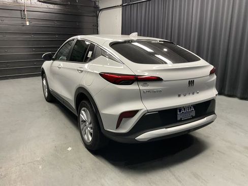 New 2025 Buick Envista Preferred image 4