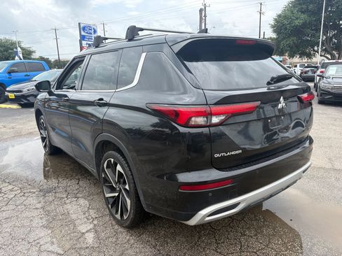 Used 2022 Mitsubishi Outlander SEL FWD image 3