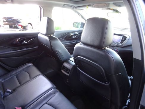 Certified 2023 GMC Terrain AT4 w/ Infotainment Package II AWD/4WD image 24