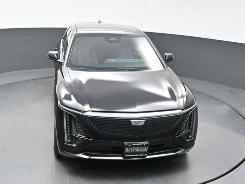 Certified 2025 Cadillac Lyriq Luxury AWD/4WD image 30