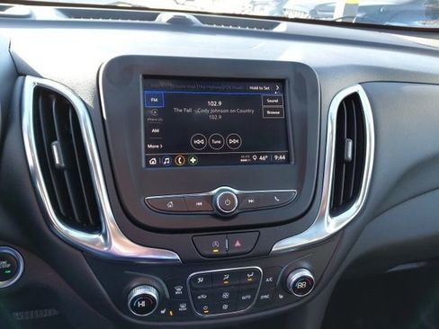 Used 2024 Chevrolet Equinox LT image 16