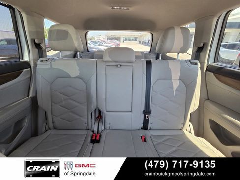 Used 2024 Volkswagen Atlas SE w/ Black Wheel Package FWD image 38