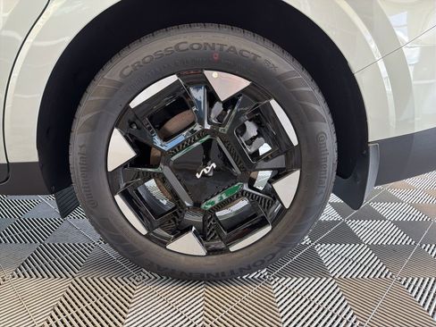 New 2026 Kia Carnival EX FWD image 7