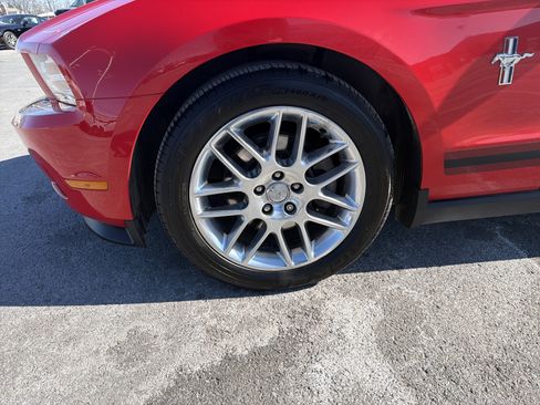 Used 2012 Ford Mustang Premium image 11