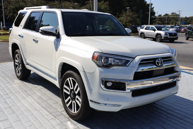 Used 2023 Toyota 4Runner Limited AWD/4WD image 7