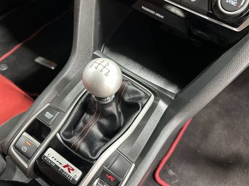 Used 2019 Honda Civic Type R image 21