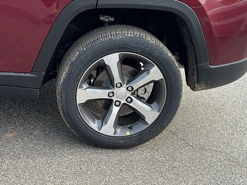 New 2026 Jeep Grand Cherokee Limited image 12