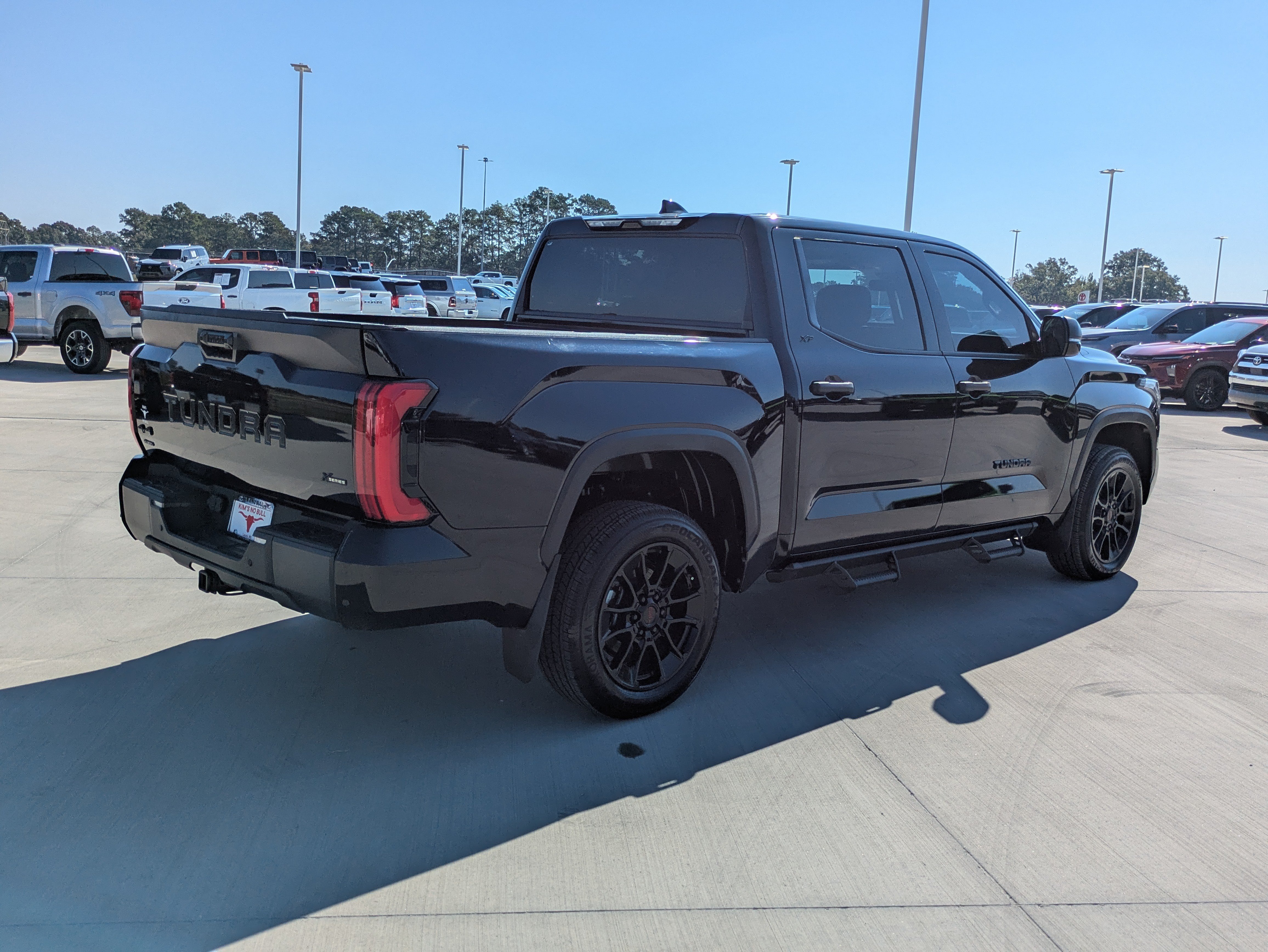 Used 2023 Toyota Tundra SR5 w/ SR5 Convenience Package AWD/4WD image 6