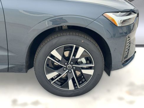 New 2026 Volvo XC60 B5 Plus w/ Climate Package image 12