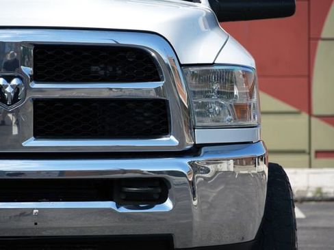 Used 2018 RAM 2500 Tradesman w/ Chrome Appearance Group AWD/4WD image 7
