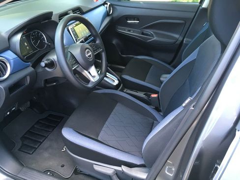 Used 2025 Nissan Versa SV w/ Trunk Package FWD image 16