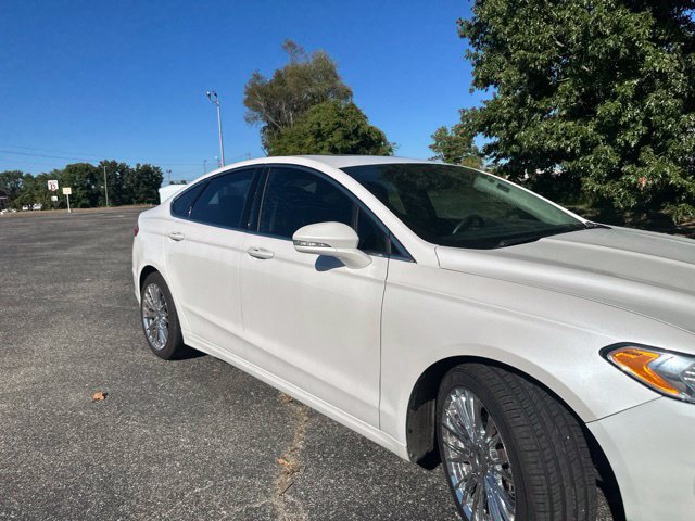 Used 2013 Ford Fusion SE FWD image 6