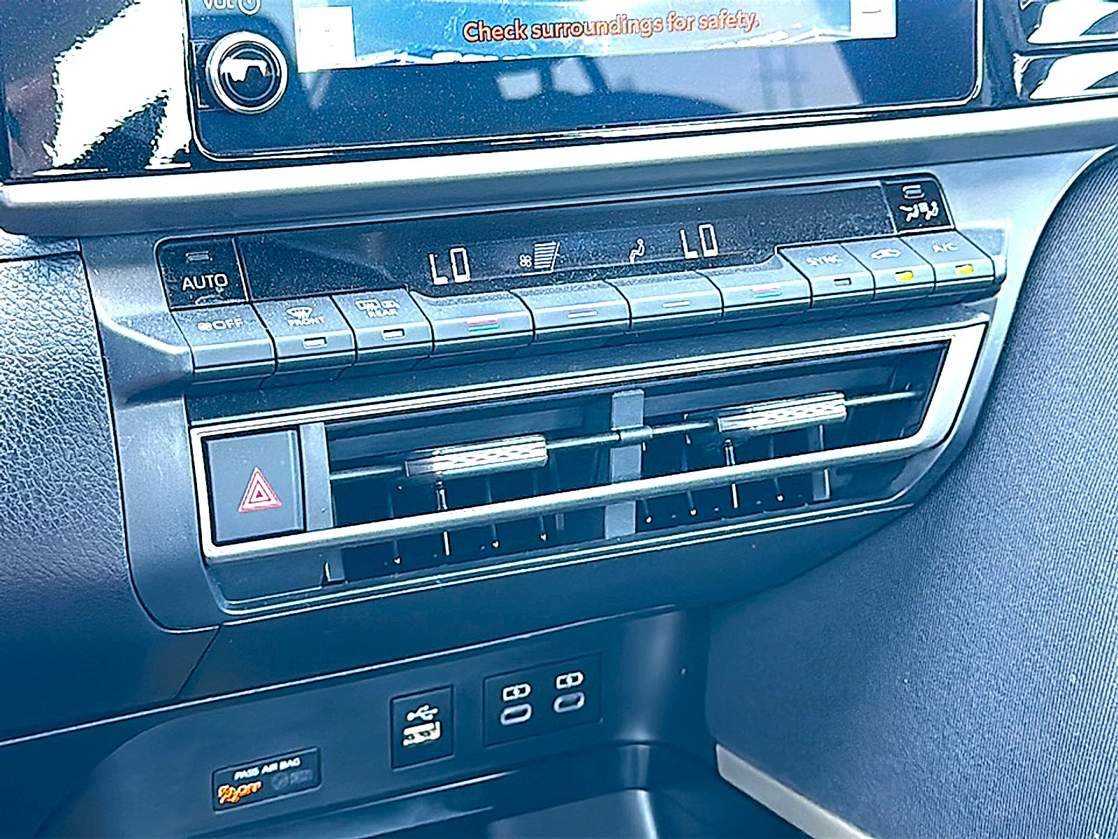Used 2025 Toyota Camry LE FWD image 32