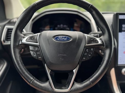 Used 2024 Ford Edge SEL AWD/4WD image 15