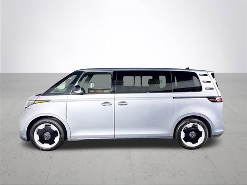New 2025 Volkswagen ID. Buzz Pro S image 9