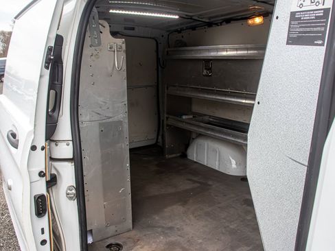 Used 2018 Mercedes-Benz Metris image 15