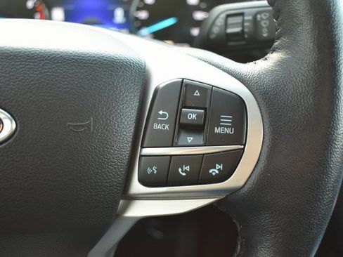 Used 2022 Ford Explorer XLT w/ Equipment Group 202A image 20