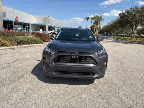 Used 2021 Toyota RAV4 XLE w/ Convenience Package image 8