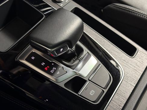 Used 2023 Audi Q5 e Premium Plus w/ Premium Plus Package image 20