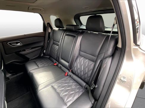 Used 2023 Nissan Rogue Platinum w/ Platinum Premium Package image 19