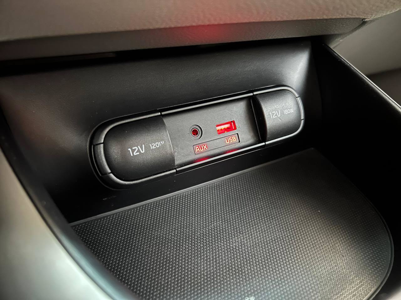 Used 2016 Kia Soul EV FWD image 21