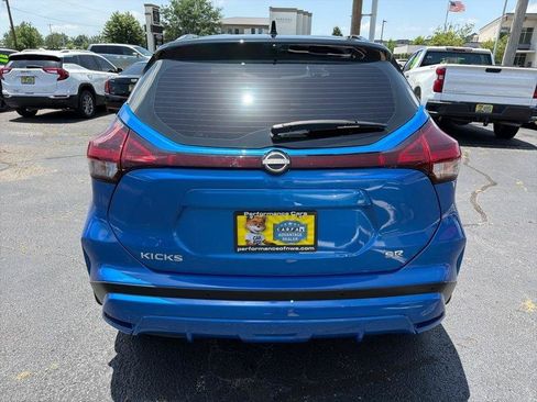 Used 2023 Nissan Kicks SR w/ SR Premium Package FWD image 7