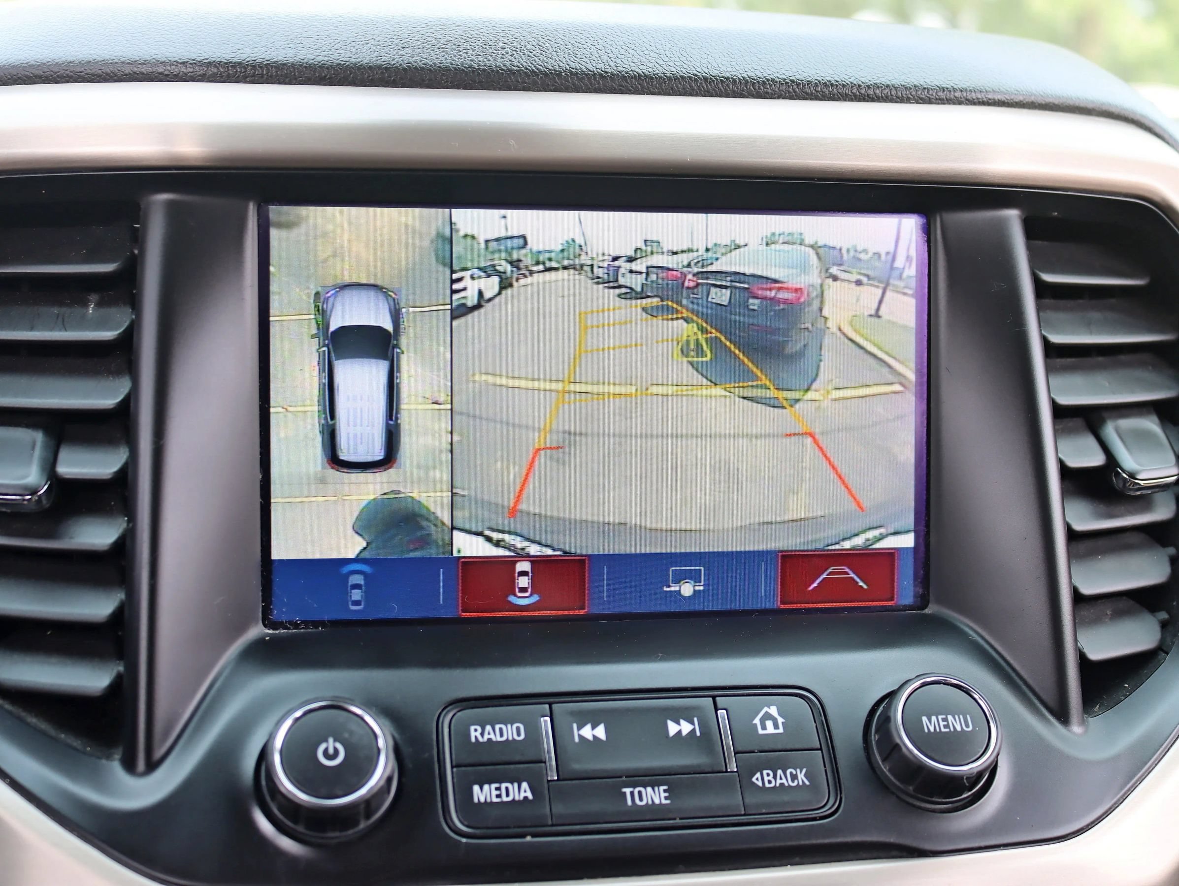 Used 2019 GMC Acadia Denali w/ Technology Package AWD/4WD image 22