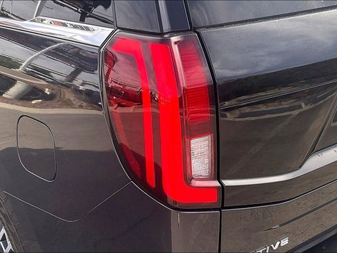 Used 2025 Ford Expedition Active AWD/4WD image 31
