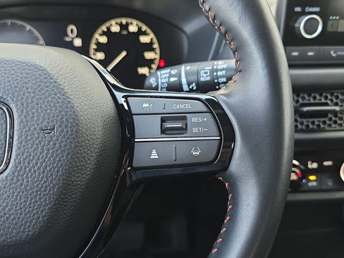Certified 2025 Honda HR-V Sport image 17