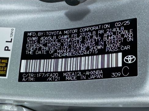 Used 2025 Toyota Corolla SE image 38