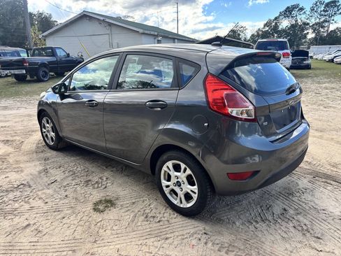 Used 2015 Ford Fiesta SE w/ Comfort Package FWD image 4
