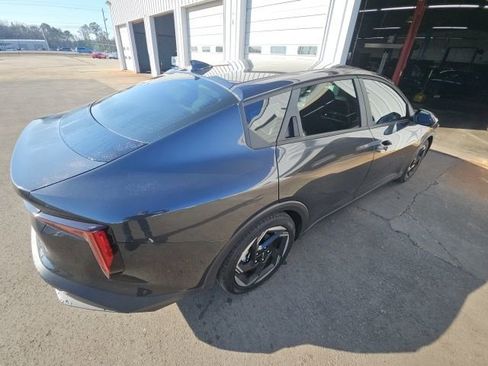 Used 2025 Kia K4 EX image 5