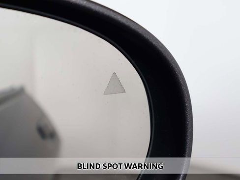 Used 2016 Dodge Challenger SRT Hellcat image 6